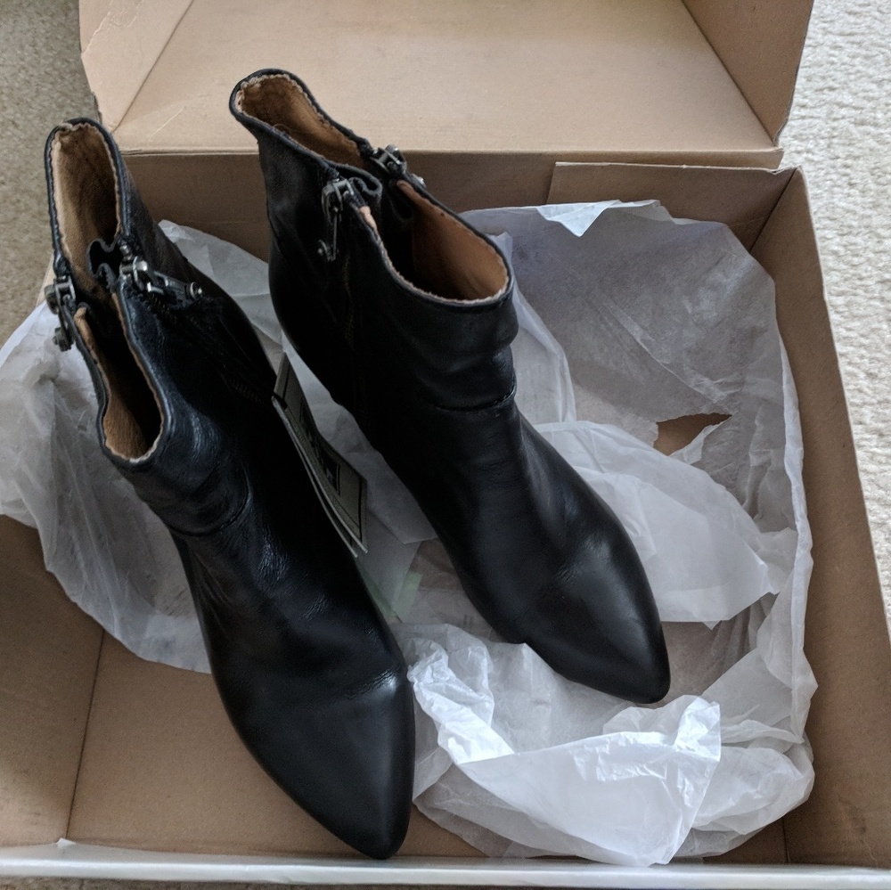 Sold FRYE Regina Seam Wedge Boots Black - 10M - Picture 8 of 8